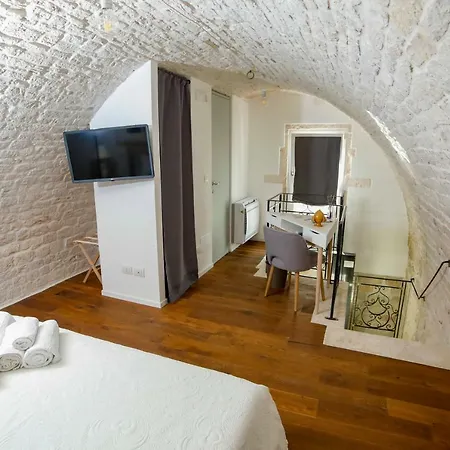 Dimora Pozzo Epifani Noci